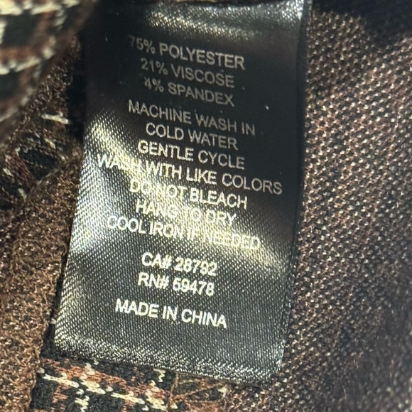 HOUSE OF HARLOW Sexy Back Cut Out Long Sleeve Crop Top NWT Medium - Picture 14 of 16